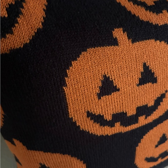 2 knit pumpkin throw pillows - Picture 6 of 8